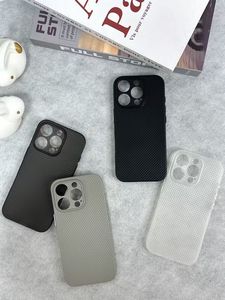 Ốp điện thoại TPU mềm sọc carbon dày 0.8mm dành cho <span class=keywords><strong>iPhone</strong></span> 16 Pro Max 15 Pro 13 - Bao gồm cả miếng bảo vệ camera, cảm giác như băng - Product Image 2