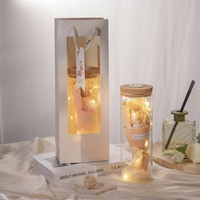 Ensemble de fleurs de savon artisanales sous cloche en verre avec veilleuse LED, bouquet de roses, œillets et tournesols, fleurs éternelles préservées