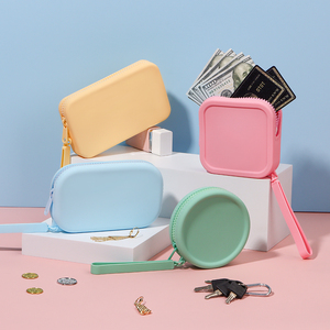 Lot de mini-sacs à main et porte-monnaie en silicone pour femmes, multi-usages, pour le rangement de rouge à lèvres, bijoux et clés - Product Image 4