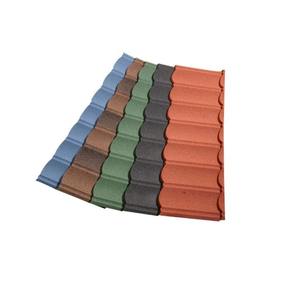Feuille de toiture enduite de pierre colorée au design moderne Tuiles métalliques enduites de chaleur pour la construction de toits en <span class=keywords><strong>pente</strong></span> pour villas - Product Image 1