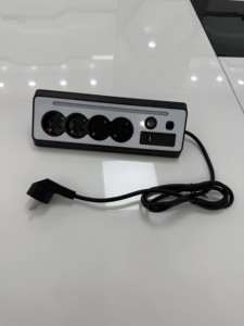 Regleta de alimentación de 4 tomas con 1 USB y 2 Type-C PD de 30W, tipo torre, 16A, para uso hospitalario, cable de 1.5m, UE - Product Image 2