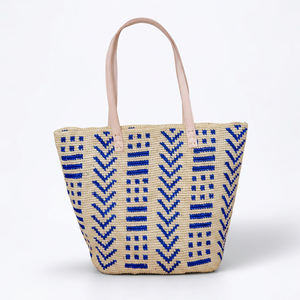 Sac cabas bohème en raphia avec motif brodé bleu, ouverture supérieure, style plage estival - Product Image 2