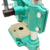 BWERA vente en gros presse à main installation manuelle Machine Setter boutons de fixation Rivets oeillets œillets poinçon trou outil