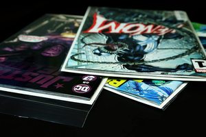 Pochette de bande dessinée refermable, écologique, claire, de taille moderne - Product Image 5