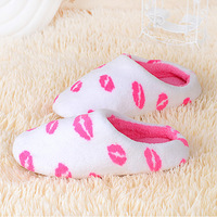 Chaussons d'intérieur élégants et polyvalents pour couples, en fausse fourrure douce, à talon semi-fermé, construction silencieuse pour sols en bois