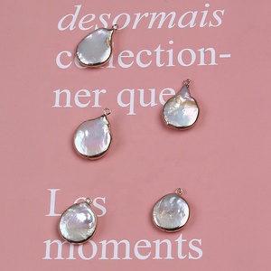 Perla Natural de agua dulce chapada en oro, Perla suelta en forma de moneda con cola - Product Image 3