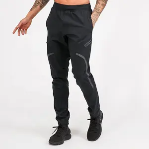 Customized Casual Joggers Running Wear Quick Dry Men Jogger Pants With Zip Pocket