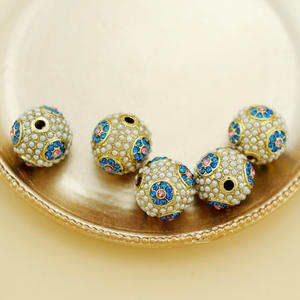 เครื่องประดับเพชรขายส่งลูกปัดทองเหลืองลูกปัดไมโครปู CZ ลูกปัดลูกบาศก์กลมเซอร์โคเนียสำหรับทำเครื่องประดับสร้อยข้อมือ - Product Image 2