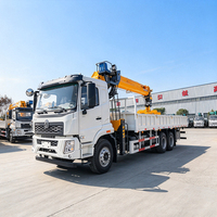 Camion-grue de 16 tonnes monté sur châssis SINOTRUK, conception de flèche télescopique, hauteur de levage de 21 m, pompe hydraulique, boîte de vitesses pour