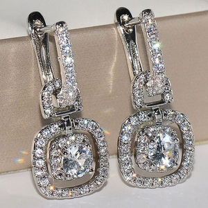 Orecchini Pendenti Scintillanti per Donne, Eleganti Gioielli da Orecchio alla Moda - Product Image 1