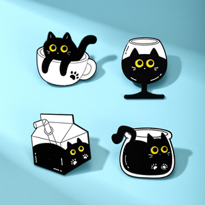 4 Nouveaux Designs de Badges en Métal de Haute Qualité, Mignons et Drôles, en Forme de Chat Noir de Dessin Animé, pour Décoration de Sac à Dos - Product Image 1