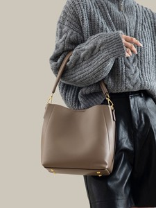 Nouveaux sacs fourre-tout de créateur tendance, sacs à bandoulière en cuir PU de haute qualité, sacs à main et pochettes de luxe décontractés pour femmes - Product Image 3