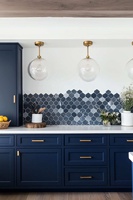 Armoires de cuisine en teck bleu marine avec portes en contreplaqué, écologiques et faciles à nettoyer, design moderne (pour tous les styles)