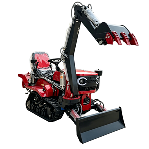 Tractor rojo con brazo excavador y cuchilla frontal, equipo de jardín multifuncional, tipo de transmisión por engranajes - Product Image 1