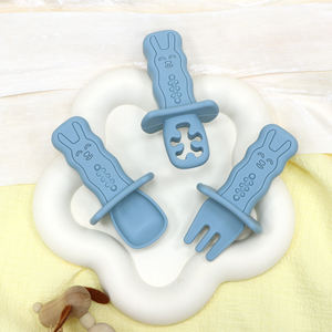 Juego <span class=keywords><strong>de</strong></span> 3 cucharas <span class=keywords><strong>de</strong></span> silicona <span class=keywords><strong>para</strong></span> bebé, cucharas <span class=keywords><strong>de</strong></span> entrenamiento <span class=keywords><strong>de</strong></span> punta suave <span class=keywords><strong>para</strong></span> niños pequeños, en tres estilos diferentes, perfecto <span class=keywords><strong>para</strong></span> nuevos padres - Product Image 6