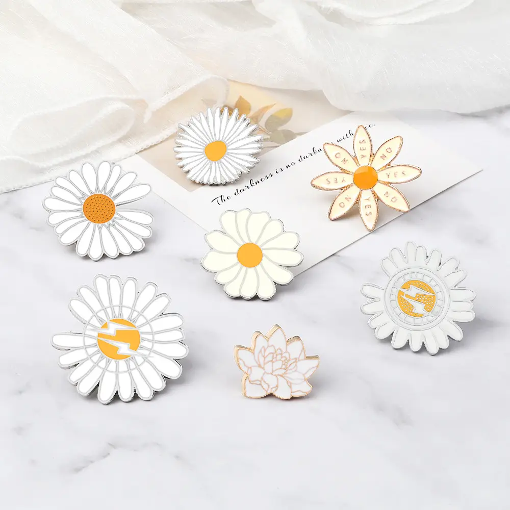 Custom Badges Kids Clothes Fashion Cartoon Brooch Pins Women Flower Enamel Pin Gift