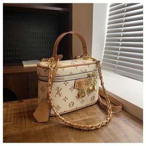 5A + 高品质2025新款女式奢华包厂家批发生产设计师大容量旅行斜挎包 - Product Image 1