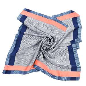 <span class=keywords><strong>Pata</strong></span> <span class=keywords><strong>de</strong></span> <span class=keywords><strong>gallo</strong></span> pequeño y cuadrado <span class=keywords><strong>bufanda</strong></span> mujer primavera y verano salvaje <span class=keywords><strong>bufanda</strong></span> trabajo profesional <span class=keywords><strong>bufanda</strong></span> - Product Image 1
