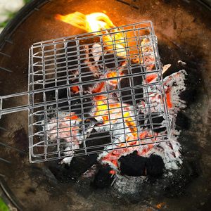 Panier de barbecue en acier inoxydable avec poignée en bois pour légumes, viande, fruits de mer, outil de barbecue pour le camping en plein air - Product Image 2