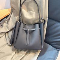 Sac seau en cuir de vachette litchi Togo sans marque, entièrement doublé cuir, chic parisien, pour le quotidien, vente en gros et au détail en Europe, directement de l'usine