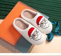 Chaussons d'hiver personnalisés pour femmes, doux et moelleux, motif requin de Noël, en fausse fourrure, pour la maison