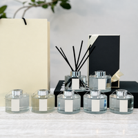 Diffuseur d'ambiance en rotin d'intérieur, motif carillon bleu, parfum Poire Anglaise et Fleur d'Oranger, pour cadeaux et mariages