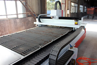 Machine de découpe laser à fibre industrielle HuaXia 5,5 kW, refroidie par eau, CNC, certification CE/ISO, automatique, haute précision pour le métal