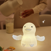 Offre Spéciale Mini Silicone veilleuse mignon dessin animé Angle canard tapoté lumière de couchage pour chambre USB charge lampe à LED
