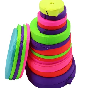 Ceinture de <span class=keywords><strong>sangle</strong></span> en nylon personnalisée en usine 25Mm 22Mm <span class=keywords><strong>sangle</strong></span> personnalisée 0.5 pouces 3/8 1 "2 pouces <span class=keywords><strong>sangle</strong></span> en <span class=keywords><strong>polyester</strong></span> en nylon solide pour animal de compagnie - Product Image 1