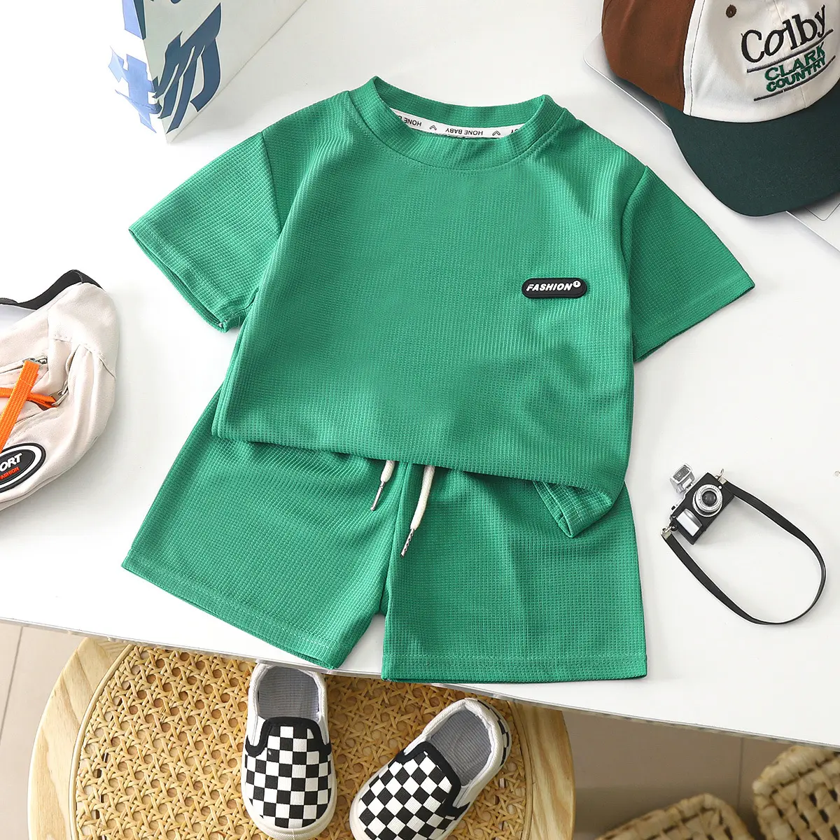Ensembles de vêtements pour bébés garçons de haute qualité été couleurs unies t-shirt shorts vêtements pour enfants ensembles de vêtements pour bébé garçon