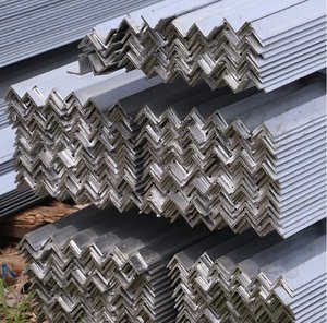 Vente chaude 75x75x5mm 50x50x5mm Angle en acier 4x4 Angle fer <span class=keywords><strong>30x30</strong></span> prix 6mm Angel Q235b A36 Gr50 Barres de fer laminées à chaud - Product Image 5