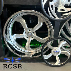 ล้อแม็กซ์ RCSR แบบ 2 ชิ้น ผลิตจากอะลูมิเนียมฟอร์จ ขอบลึก 5 รู 114.3 ขนาด 26 นิ้ว สีโครเมียม เงิน ทอง ขัดเงา สำหรับรถเชฟโรเลต - Product Image 4