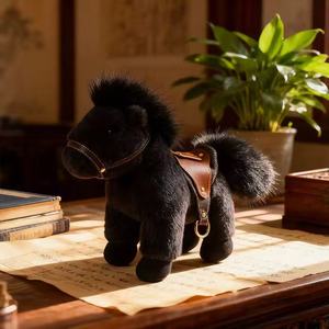 Muñeco de Peluche Formal de 20cm, Selección del Día de la Mascota del Año del Caballo, de Alta Calidad, Oscuro y Relleno, para Colgar en Bolsos, Unisex, Cuatro Estaciones - Product Image 5