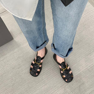 GRAPE SAFETY BUCKLE SLIPPERS | www.sugarbun.com