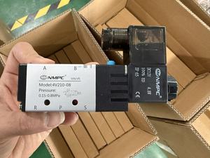 Vanne magnétique de commande d'air/gaz 4V210-08 à 5 voies et 2 positions, 12V 24V 220V, raccords de tuyau 4mm-12mm - Product Image 3