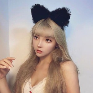 Venta al por mayor de pinzas para el pelo de peluche, decoraciones para las orejas, conjuntos de cosplay, diademas de conejita, accesorios para el pelo dulces y lindos para chicas. - Product Image 4