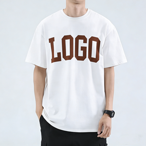 T-shirt personnalisé avec lettres 3D en relief, logo sur mesure, perles, strass, broderie, travail perlé - Product Image 1