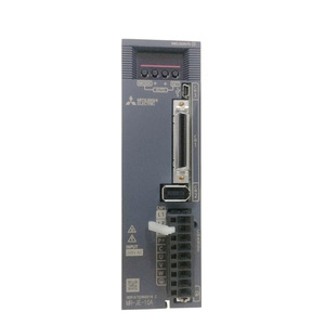 Controlador de Servomotor Mitsubishi MR-JE-10A 100W IP20 para Servomotores - Product Image 1