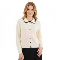 Pull en tricot personnalisé pour femme à faible MOQ, col Peter Pan, avec perles et détails ajourés, boutons décoratifs