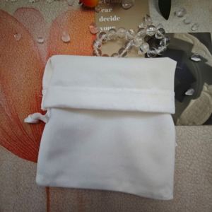 Wholesale High End Durable Custom Velvet Makeup <b>Dust</b> Packaging Shopping <b>Bag</b> Storage Gift Velvet Drawstring Gift Cosmetic <b>Bag</b> - Product Image 6