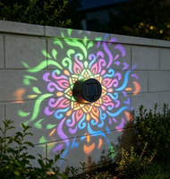 Lampes murales solaires en verre Mandala, petites lampes LED à motif de pivoine creuse, décoration de jardin extérieur, lumière de cour, cadeau, décorations festives