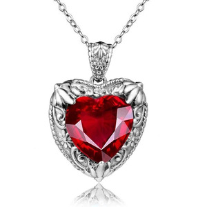 Collana con Ciondolo a Cuore in Cristallo Rosso, Argento 925 Placcato Rodio, Catena a Maglia, Regalo Romantico per Donne - Product Image 1
