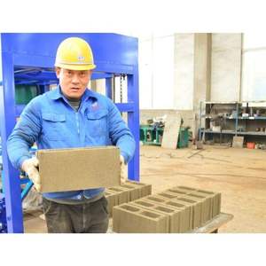 벽돌 만들기 기계 단단한 벽돌 멀딩 기계 남아프리카 공화국 벽돌 소규모 Qtj4-25 보트 엔진 QTJ4-25 자동 5 및 6 - Product Image 3