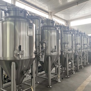 Cuve de fermentation conique 1 BBL avec enveloppe à fossettes en acier inoxydable 304/316, machine de brassage de bière, solution pour la Turquie en promotion - Product Image 4