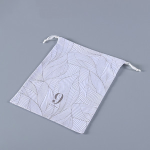 Bolsa de Algodón Reciclado de Lujo 100% para Ropa, con Cordón, Personalizable con Logotipo - Product Image 3
