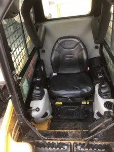 Cargador de excavadora CAT 226B más vendido, motor diésel de buena marca, alto estándar, bajas horas, alta calidad en stock, cargador usado a la venta - Product Image 3