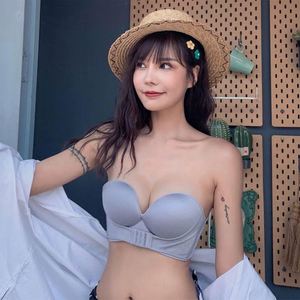 <span class=keywords><strong>Reggiseno</strong></span> di lusso in <span class=keywords><strong>microfibra</strong></span> con anello centrale e spalline regolabili - Product Image 1