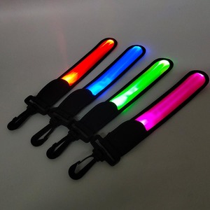 LED colorato incandescente riflettente di sicurezza da polso da bicicletta con fascia da braccio per luce da appendere per luce notturna - Product Image 3