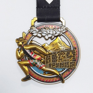 Medallas Deportivas Personalizadas de Metal 3D para Maratón, Triatlón y Carreras, Diseño al por Mayor para Fabricantes - Product Image 3