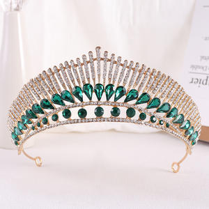 Vente en gros de <span class=keywords><strong>couronne</strong></span> de <span class=keywords><strong>princesse</strong></span> en cristal <span class=keywords><strong>couronne</strong></span> de concours de mariée diadèmes <span class=keywords><strong>couronne</strong></span> de strass pour mariage - Product Image 4